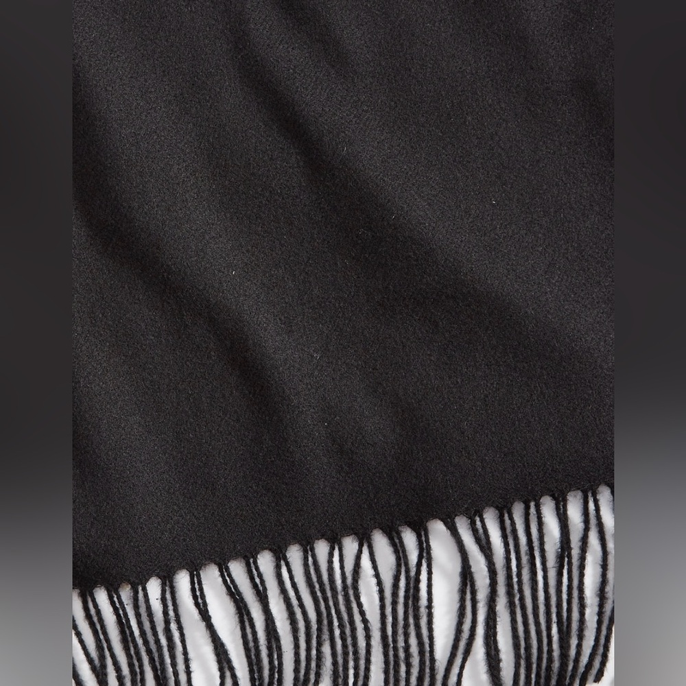 NWT Style & Co Fringe Detail Solid Scarf - Picture 2 of 8